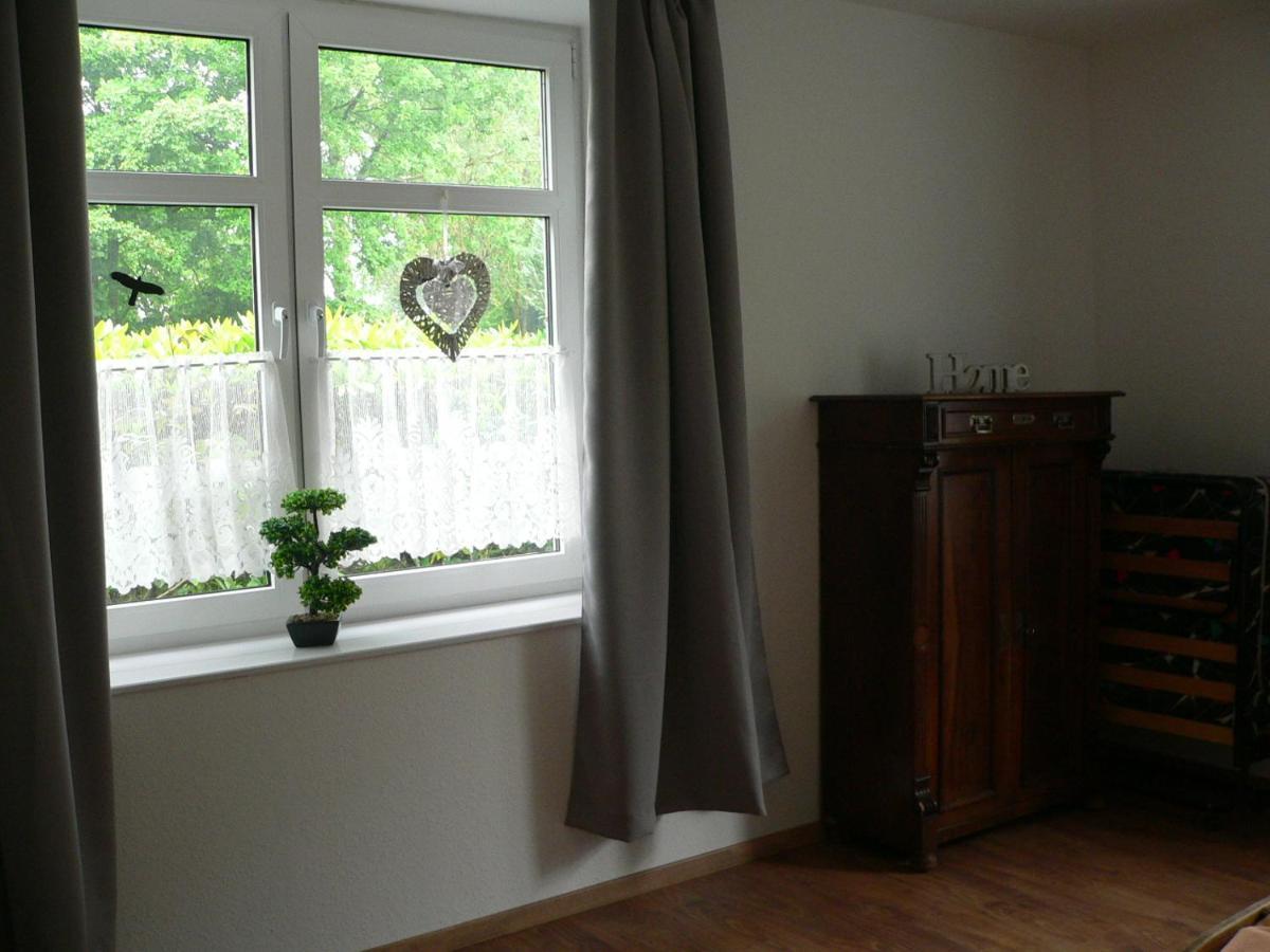 Ferienwohnung Zum Gruenen Holz Bohlenbergerfeld Exterior foto